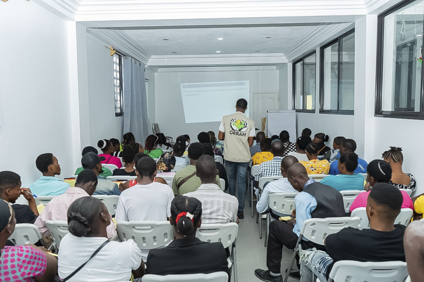 Dans le cadre de la formation de 500 jeunes PDIS et 30 U-Reporters sur les  techniques de chloration, contrôle du chlore résiduel libre, communication et promotion à l'hygiène