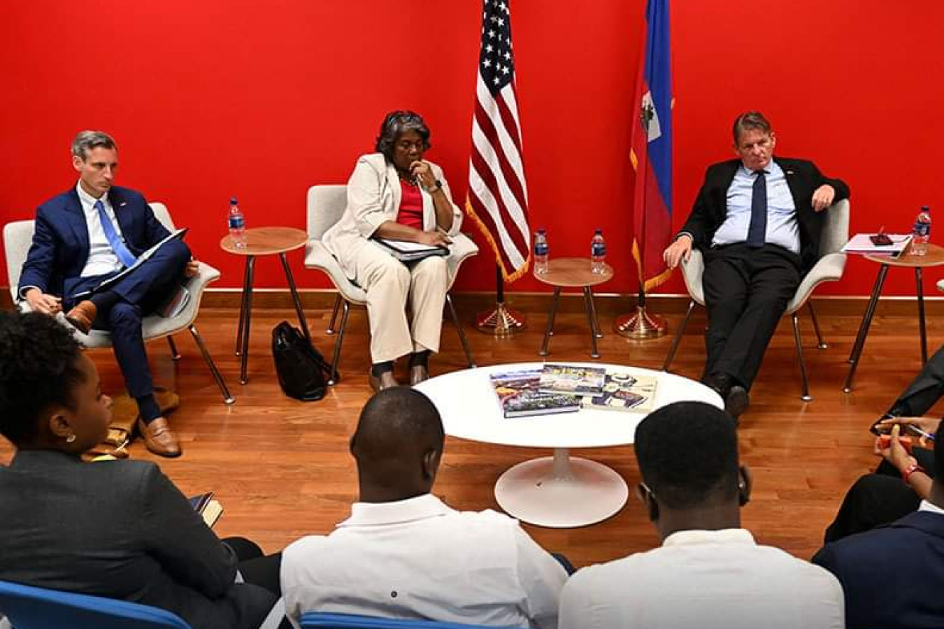 Le Directeur Exécutif de l’ORRAH Mr.Renald SENEUS a été parmi les invités de l’Ambassade américaine en Haïti dans un atelier d’échange organisé par une délégation américaine conduite par l’Ambassadeur des États-Unies à l’ONU Linda Thomas Greenfield avec la société civile haïtienne.