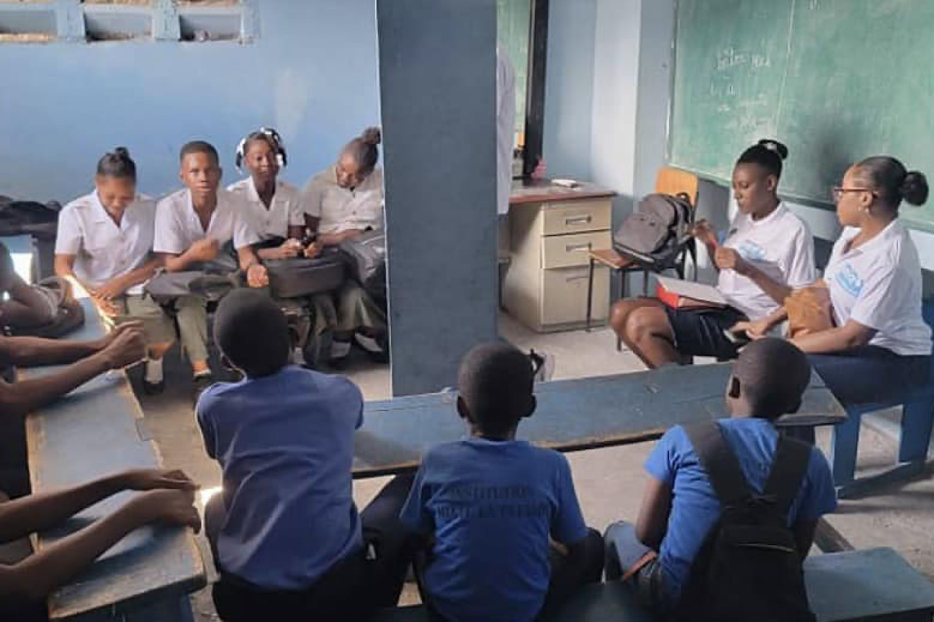 Promotion d'hygiène sur format de Club d'hygiène scolaire à l'institution Mixte la pleiade de Delmas 32, ce 10 février